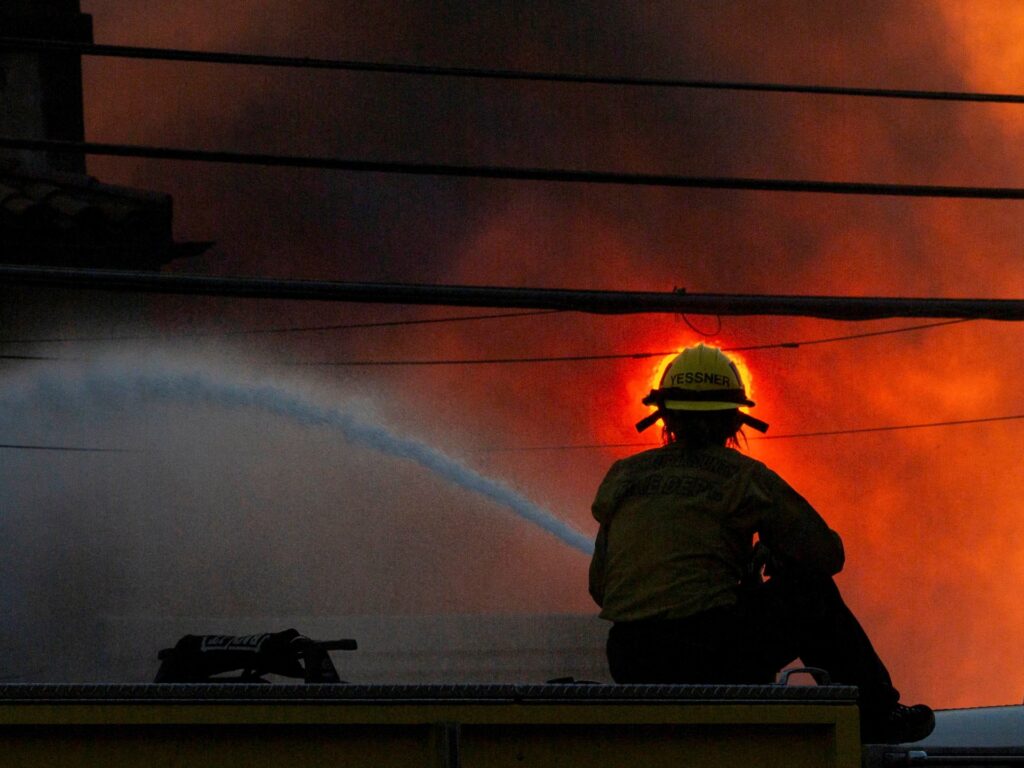 Fact check: LA fires drive falsehoods, including by Trump about water use Fact check: LA fires drive falsehoods, including by Trump about water use