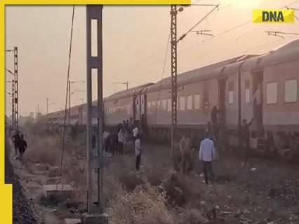 At least six jump out of train fearing fire, run over by another train in Maharashtra’s Jalgaon At least six jump out of train fearing fire, run over by another train in Maharashtra’s Jalgaon
