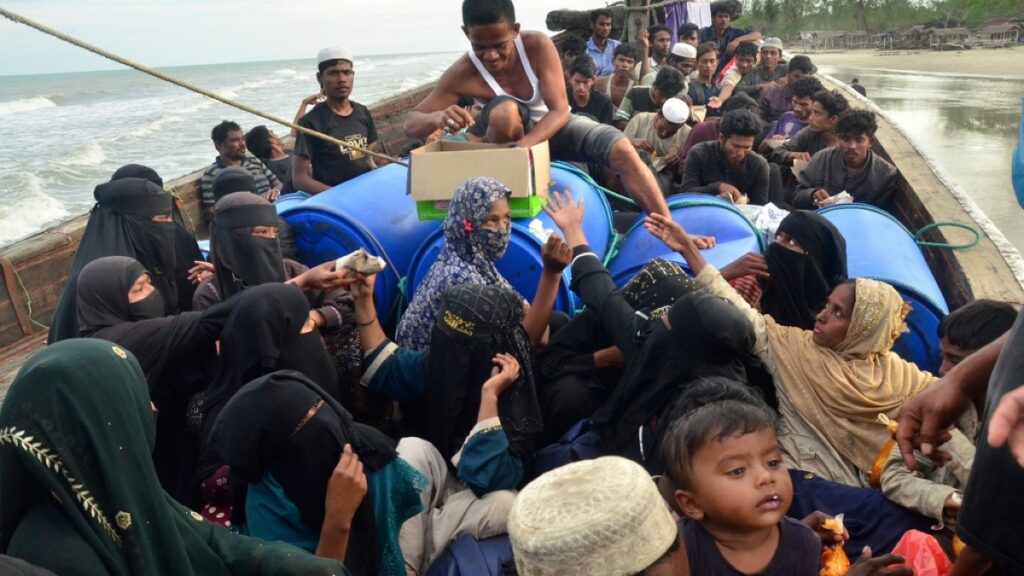 Rohingya refugees’ boat runs aground in Indonesia’s Aceh province Rohingya refugees’ boat runs aground in Indonesia’s Aceh province