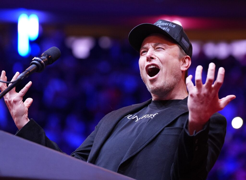 Musk clashes with OpenAI’s Altman over 0bn Stargate