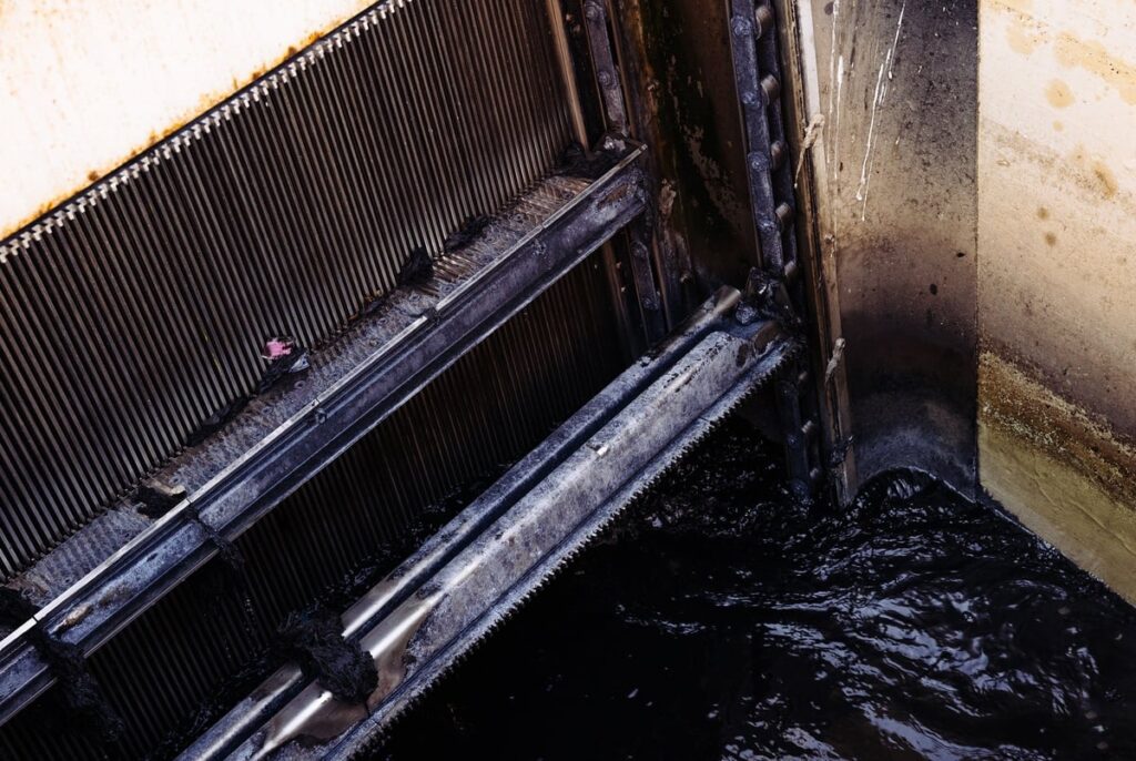 EPA report says “forever chemicals” in sewage-based fertilizer pose cancer risk EPA report says “forever chemicals” in sewage-based fertilizer pose cancer risk
