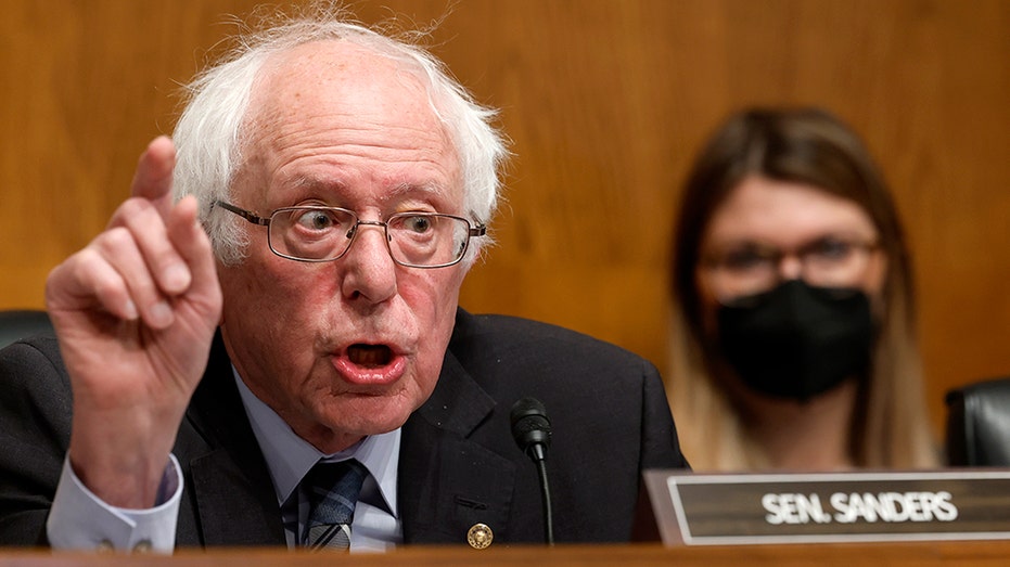 Bernie Sanders takes heat for blaming California wildfires on climate change: ‘Global warming ate my homework’ Bernie Sanders takes heat for blaming California wildfires on climate change: ‘Global warming ate my homework’