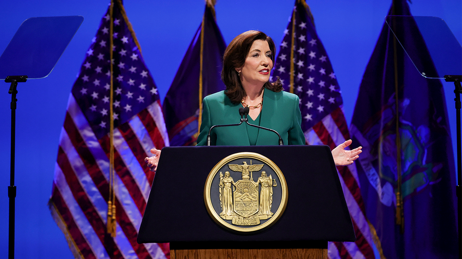 New York Gov. Kathy Hochul unveils plan to offer free tuition at city, state colleges New York Gov. Kathy Hochul unveils plan to offer free tuition at city, state colleges