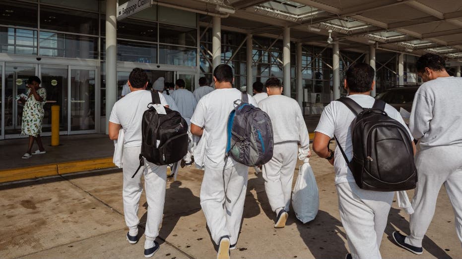 ICE looking into expanding migrant detention facilities, ACLU says ICE looking into expanding migrant detention facilities, ACLU says
