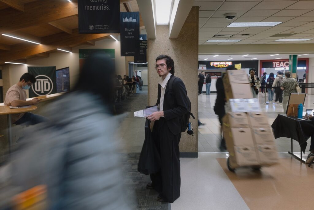 UT-Dallas students launch alternative newspaper after clash with administration UT-Dallas students launch alternative newspaper after clash with administration