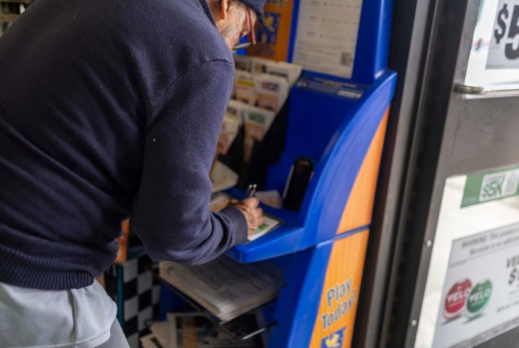 Texas Lottery Commission says couriers no longer allowed to sell tickets Texas Lottery Commission says couriers no longer allowed to sell tickets