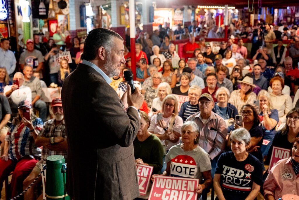 FEC clears Ted Cruz of wrongdoing over podcast syndicator’s donations to super PAC FEC clears Ted Cruz of wrongdoing over podcast syndicator’s donations to super PAC
