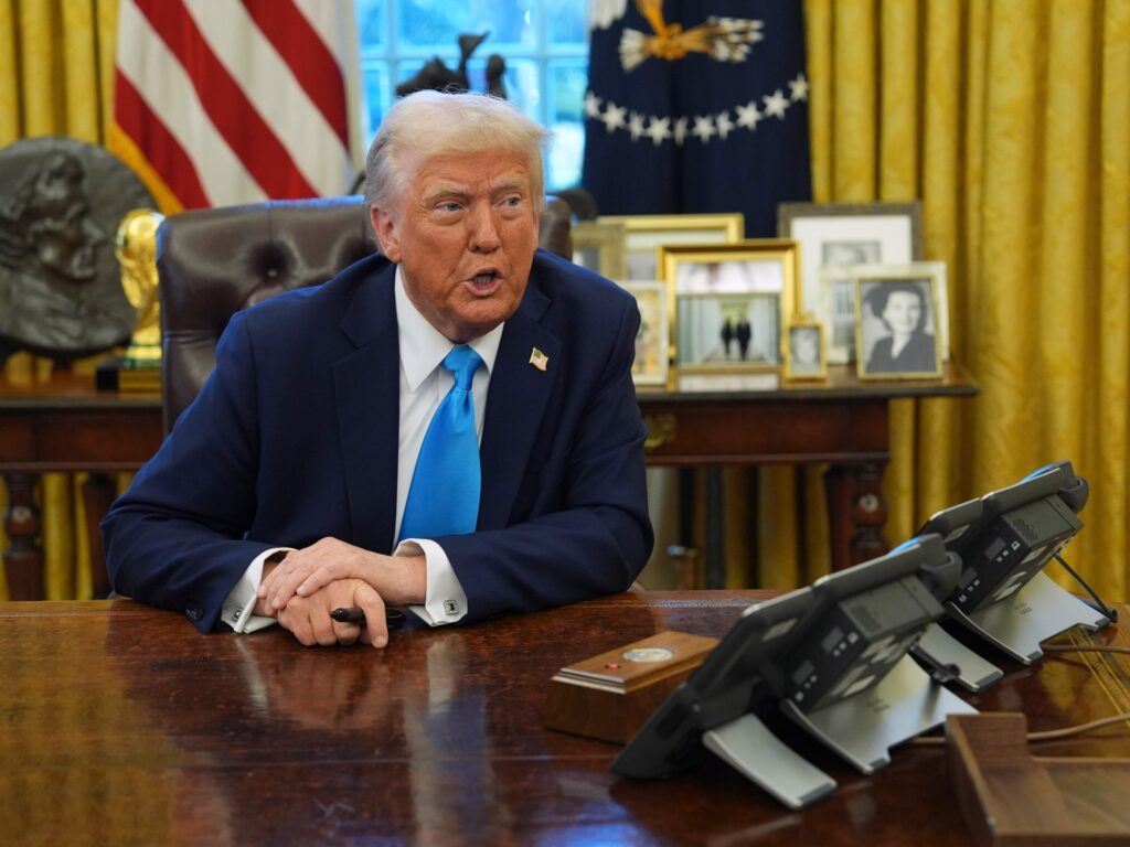 US judge delays Trump buyout offer meant to thin out public servants