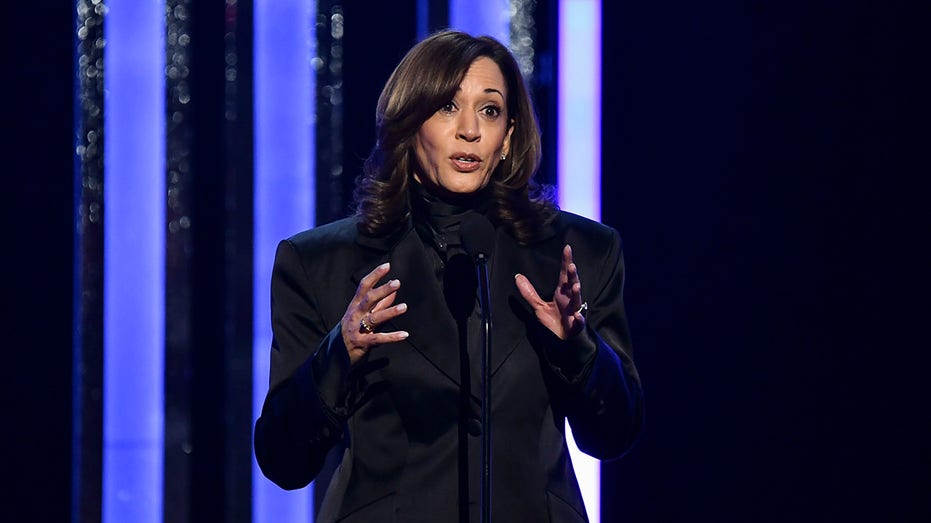 Kamala Harris takes veiled jabs at Trump, Elon Musk in 1st major speech since election defeat Kamala Harris takes veiled jabs at Trump, Elon Musk in 1st major speech since election defeat