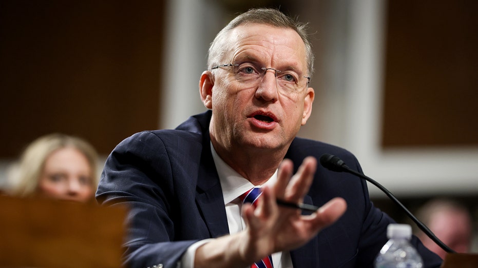 Department of Veterans Affairs cutting more than 1,400 employees in another round of dismissals Department of Veterans Affairs cutting more than 1,400 employees in another round of dismissals