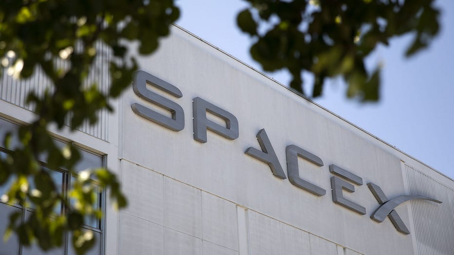 Elon Musk’s SpaceX engineers deployed to FAA to help modernize air traffic control Elon Musk’s SpaceX engineers deployed to FAA to help modernize air traffic control