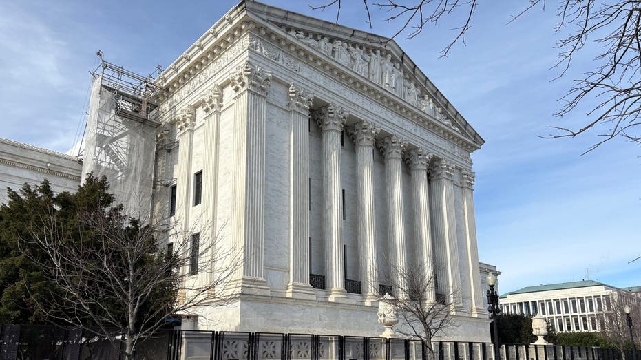 SCOTUS to hear straight woman’s discrimination case that could reshape employment law SCOTUS to hear straight woman’s discrimination case that could reshape employment law