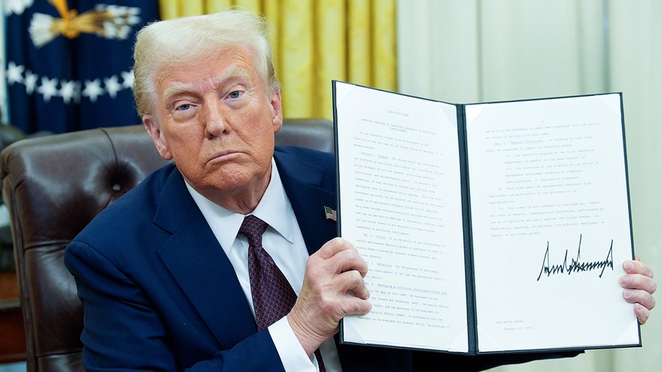 Trump to make English official language of US in new executive order Trump to make English official language of US in new executive order