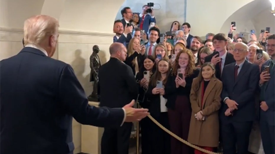Trump surprises first White House tour of the year Trump surprises first White House tour of the year