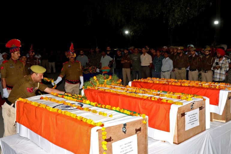Four policemen, two suspected rebels killed in India-administered Kashmir Four policemen, two suspected rebels killed in India-administered Kashmir