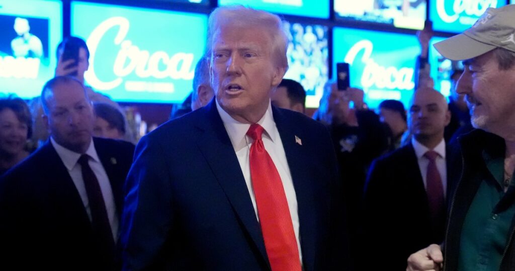 US public souring on Trump’s handling of economy, polls show US public souring on Trump’s handling of economy, polls show