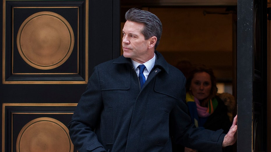 Top official at FBI New York Field Office forced to retire Top official at FBI New York Field Office forced to retire