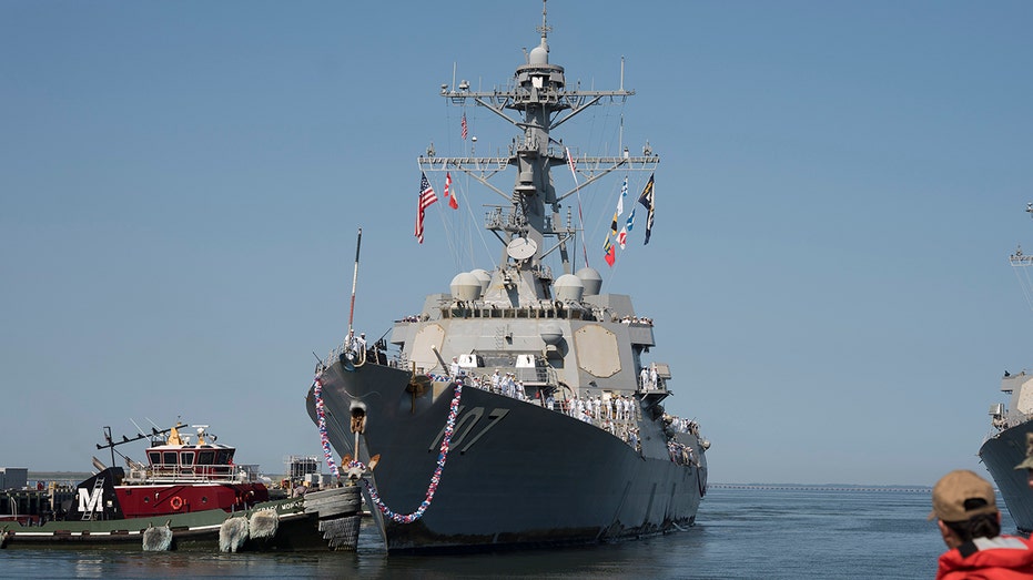Pentagon deploys Navy warship that fought Houthis to new US southern border mission in line with Trump order Pentagon deploys Navy warship that fought Houthis to new US southern border mission in line with Trump order