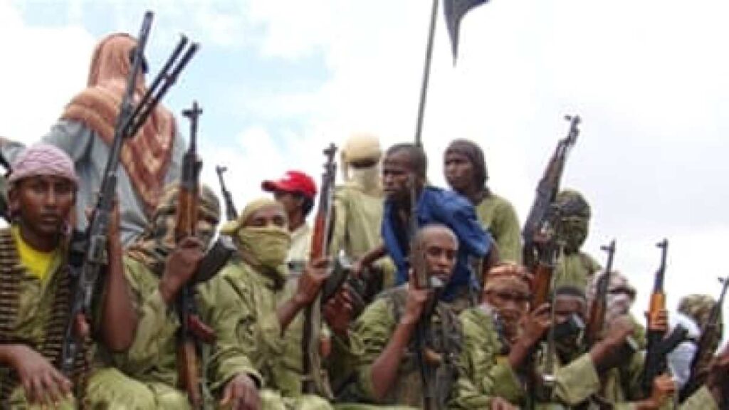 Al-Shabab battles Somalia’s army for strategic military base Al-Shabab battles Somalia’s army for strategic military base