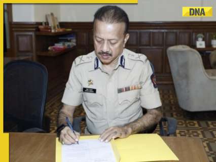 Meet new Mumbai Police Commissioner Deven Bharti, super cop who led 26/11 attacks investigation, he has replaced Vivek Phansalkar Meet new Mumbai Police Commissioner Deven Bharti, super cop who led 26/11 attacks investigation, he has replaced Vivek Phansalkar