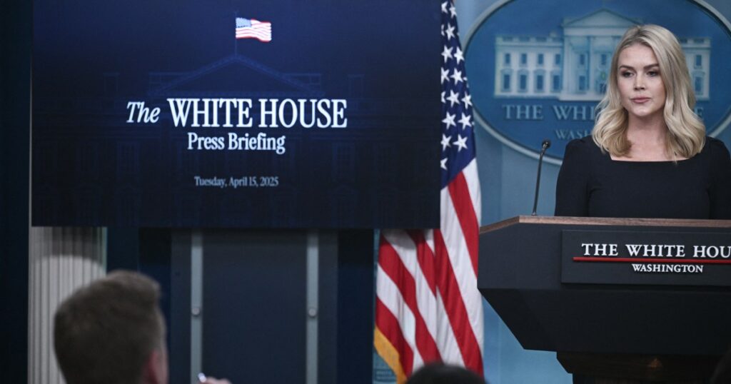 Trump believes it’s up to China to open talks on trade, White House says Trump believes it’s up to China to open talks on trade, White House says