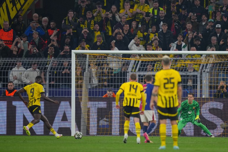 Barcelona and PSG reach Champions League semifinals; Dortmund and Villa out Barcelona and PSG reach Champions League semifinals; Dortmund and Villa out