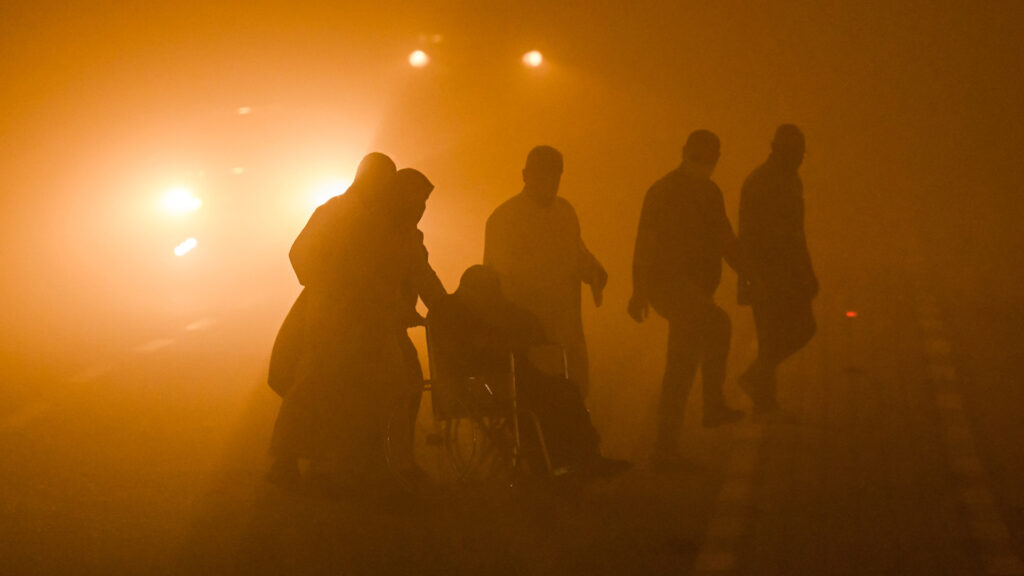 Severe sandstorms engulf southern Iraq