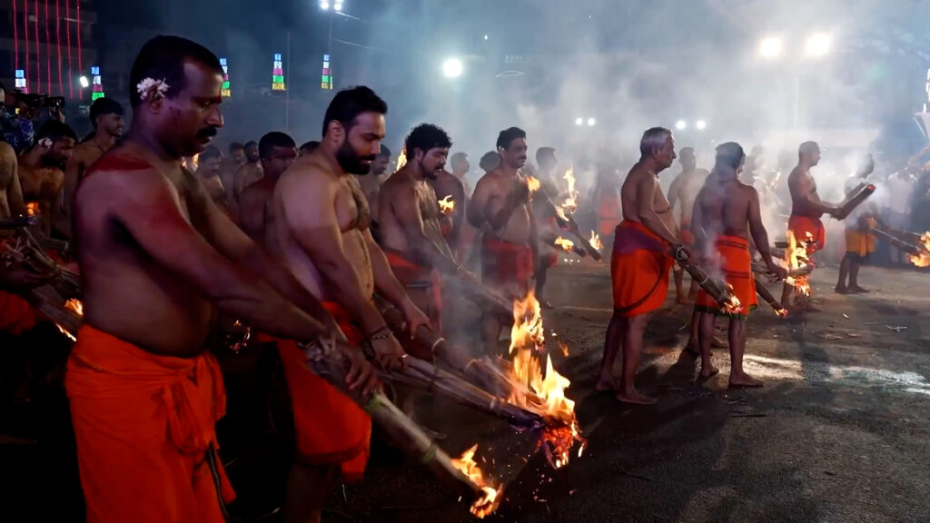 Sacred sparks fly at India’s festival of flames Sacred sparks fly at India’s festival of flames