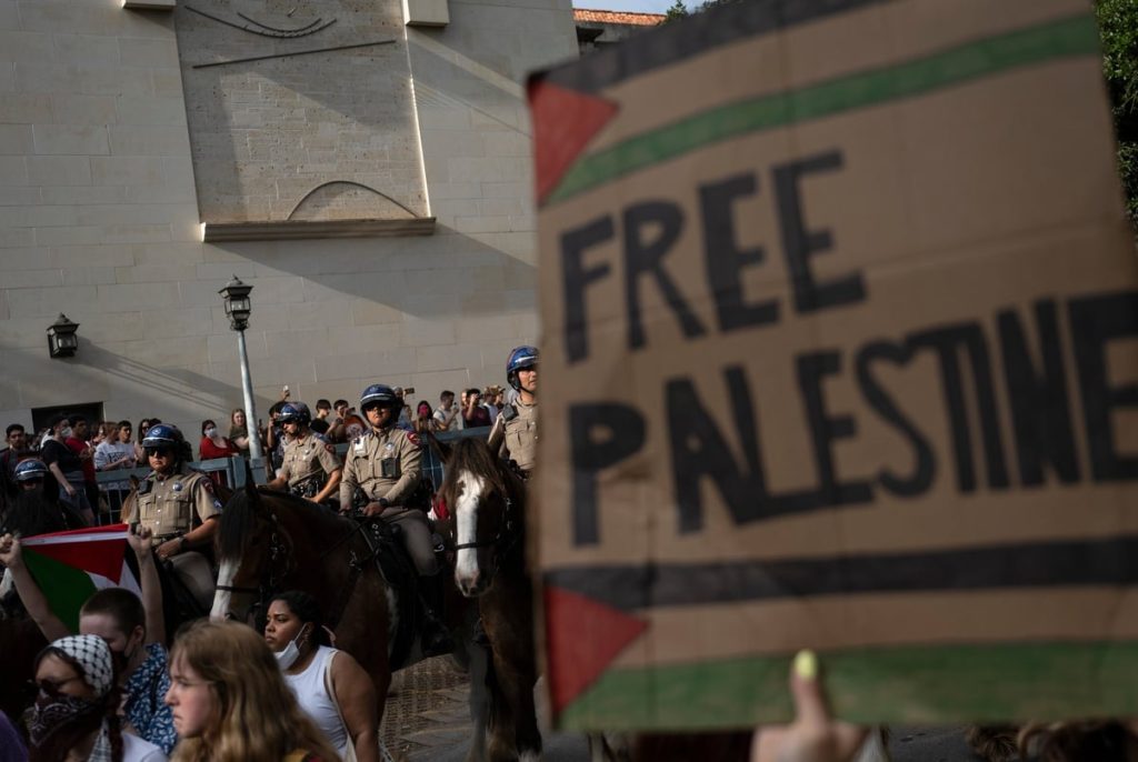 Bill limiting protests at public universities gets initial Texas House approval Bill limiting protests at public universities gets initial Texas House approval