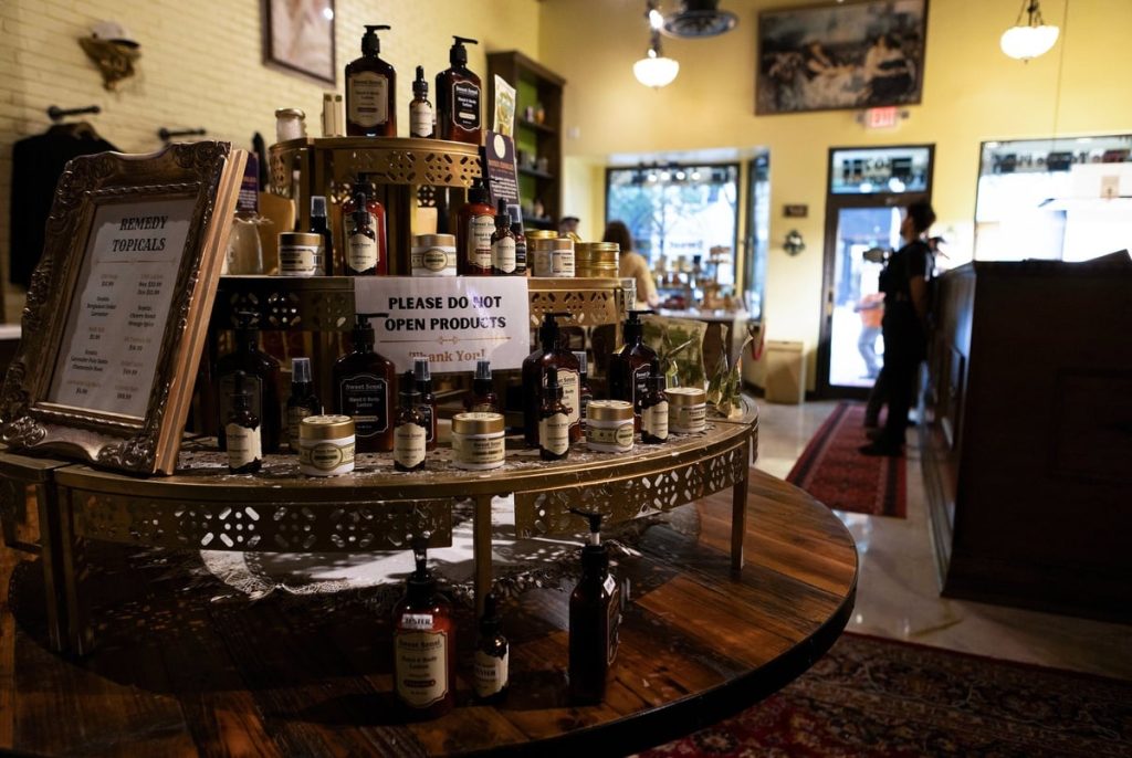 “See how we do things”: Austin cannabis shop invites Texas lawmakers wanting to ban THC “See how we do things”: Austin cannabis shop invites Texas lawmakers wanting to ban THC