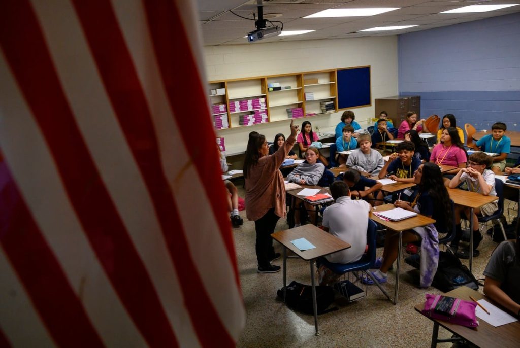 Texas bill to overhaul STAAR test clears the House but faces a skeptical Senate Texas bill to overhaul STAAR test clears the House but faces a skeptical Senate