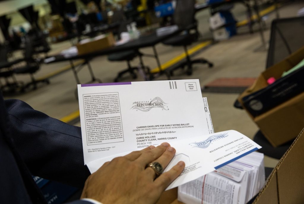 Texas’ mail-in voting rules pushed voters to cast ballots in person — or not vote at all, study Texas’ mail-in voting rules pushed voters to cast ballots in person — or not vote at all, study