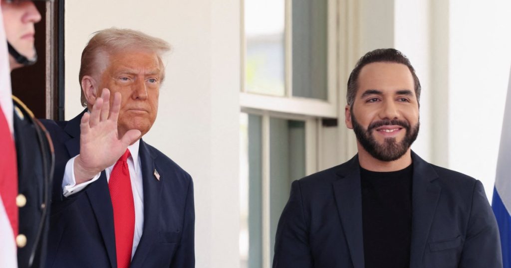 El Salvador arrests prominent human rights lawyer who defends deportees