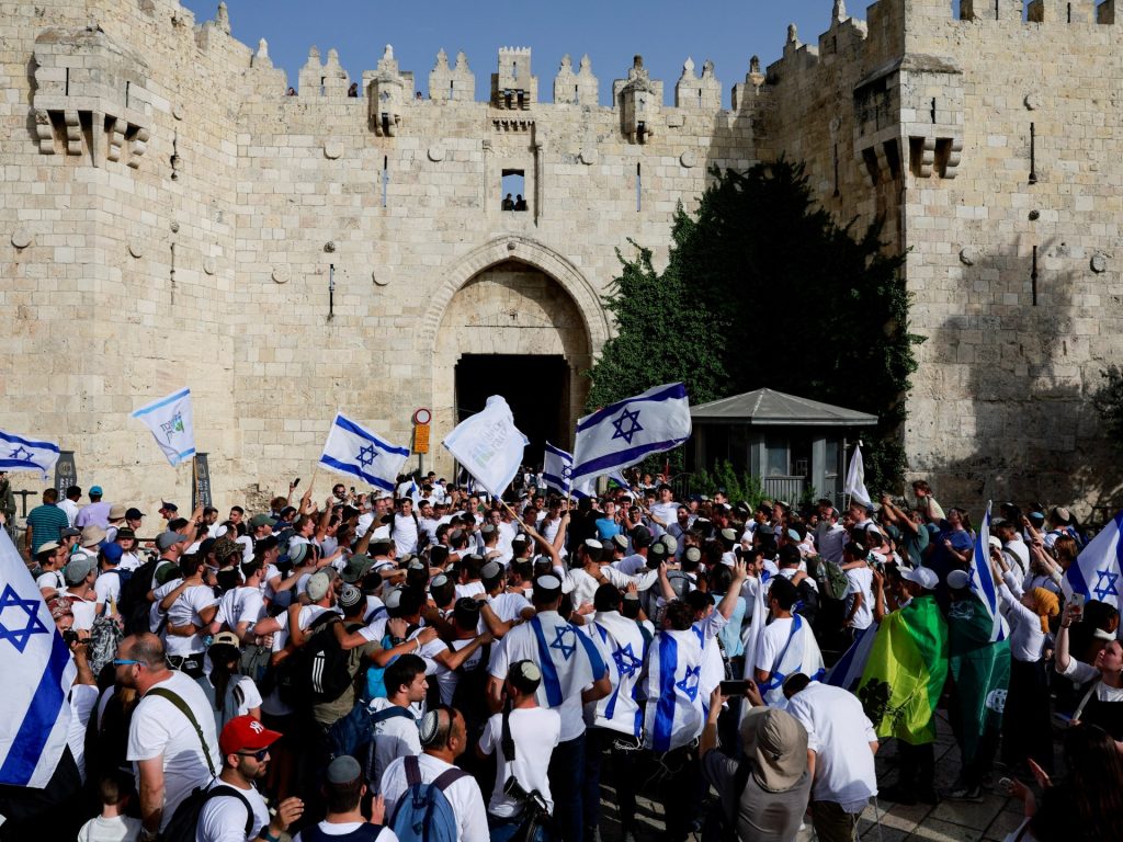 Far-right Israelis storm Al-Aqsa, UNRWA compounds amid Jerusalem Day march