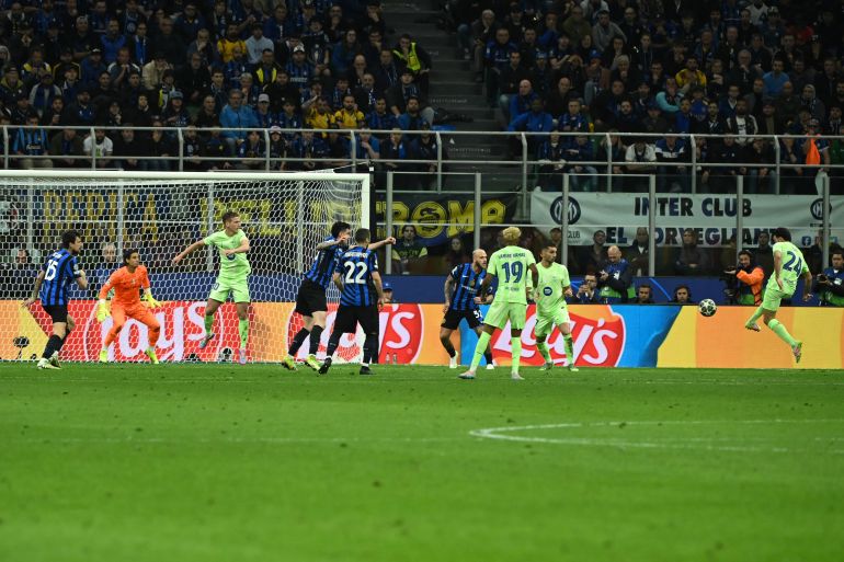 Inter defeat Barcelona by equalling Champions League semifinal record Inter defeat Barcelona by equalling Champions League semifinal record