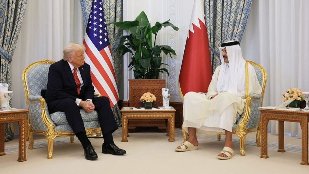 Trump signs agreements with Qatar on defense and Boeing purchases Trump signs agreements with Qatar on defense and Boeing purchases