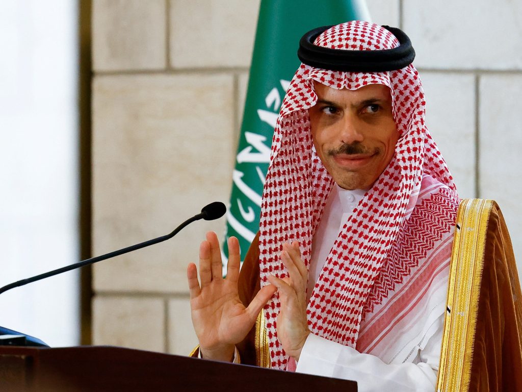 Saudi Arabia says it will jointly fund Syria state salaries with Qatar