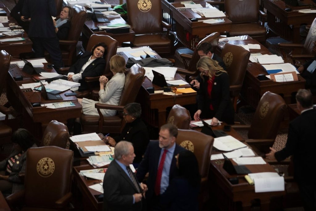 Long-awaited raise for Texas judges in limbo over legislative pension clash