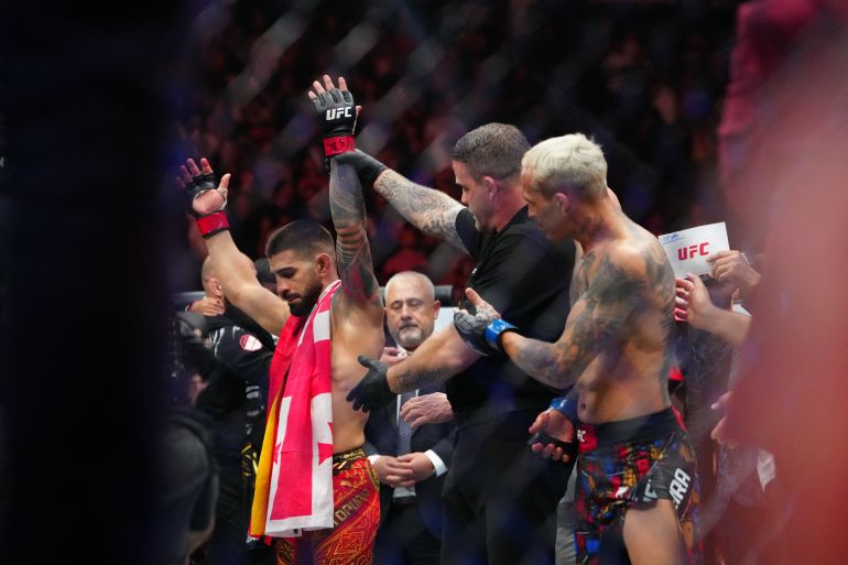 Topuria wins UFC lightweight title with stunning knockout of Oliveira Topuria wins UFC lightweight title with stunning knockout of Oliveira