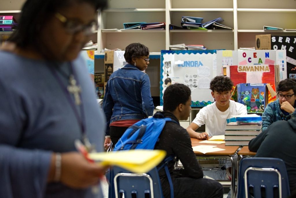 Texas high school students’ STAAR scores show gains in STEM fields, struggles in reading and literacy