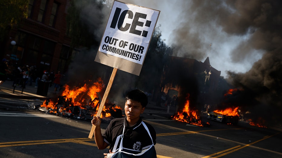 GOP congressman ‘remains concerned’ over ICE operations in deep blue state GOP congressman ‘remains concerned’ over ICE operations in deep blue state