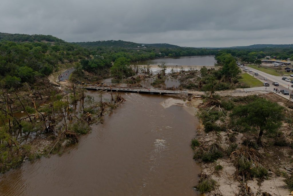 Texas lawmakers failed to pass a bill to improve local flood warning systems this year Texas lawmakers failed to pass a bill to improve local flood warning systems this year