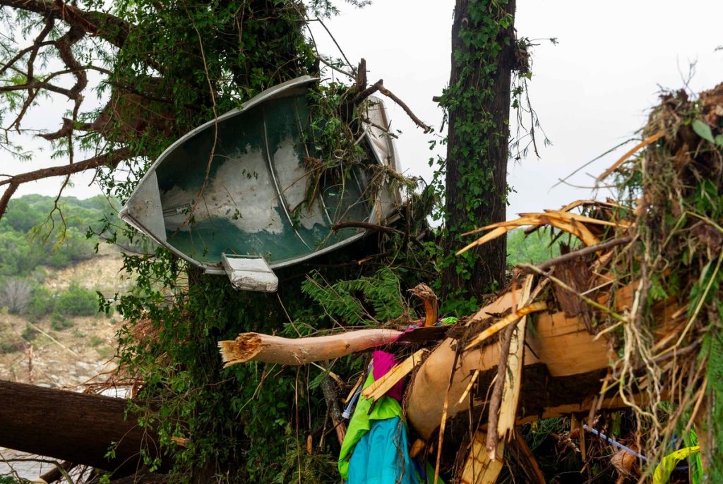 Hill Country flooding death toll rises to 43 as search continues for missing girls, other survivors Hill Country flooding death toll rises to 43 as search continues for missing girls, other survivors