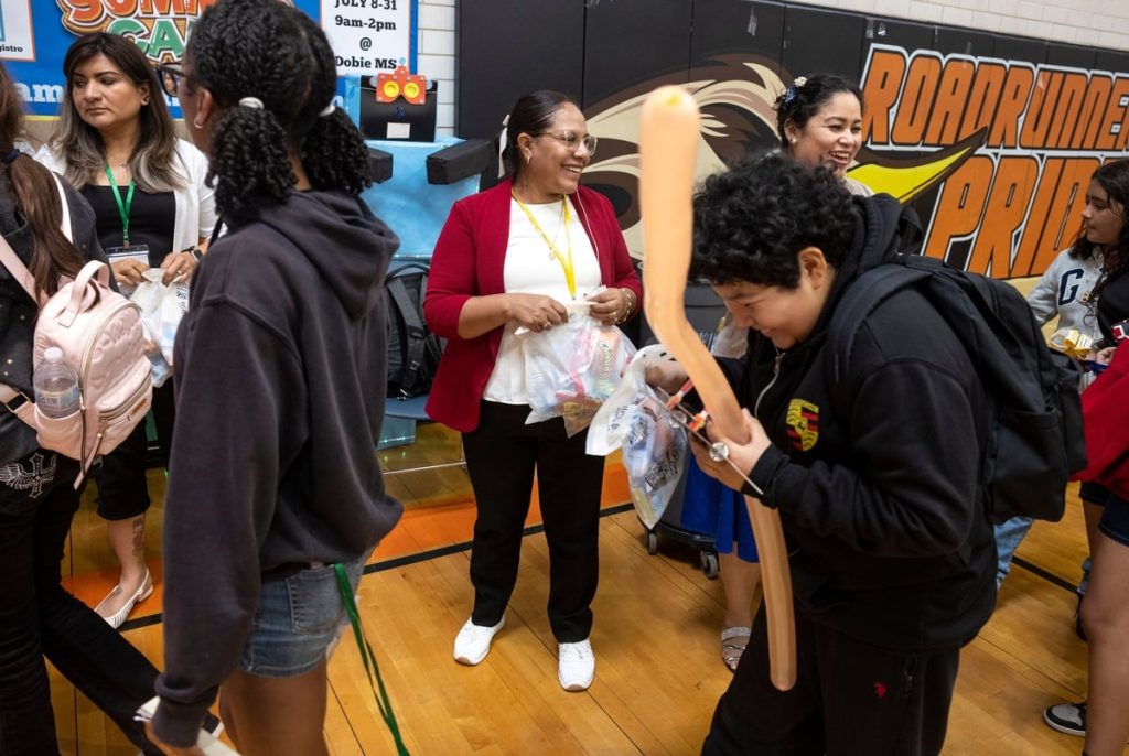 A fight to save an Austin middle school puts families at odds with Texas over how to rate schools A fight to save an Austin middle school puts families at odds with Texas over how to rate schools