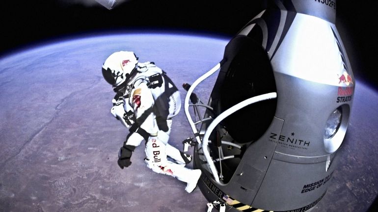 Felix Baumgartner, extreme athlete, dies in paragliding crash in Italy