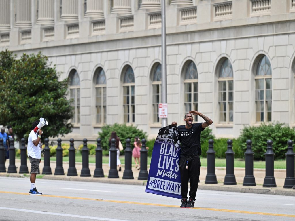 US police officer in Breonna Taylor death sentenced to 33 months in prison