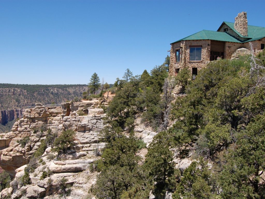Historic Grand Canyon lodge burns to ashes in wildfire at US national park