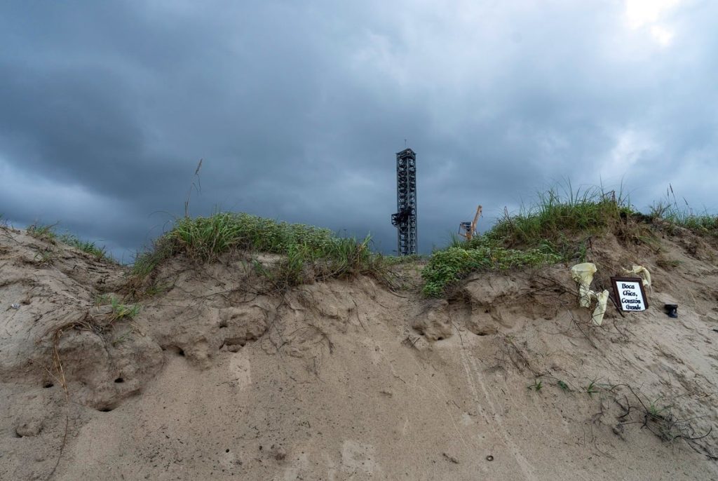 SpaceX wins OK to build plant that creates liquid oxygen for rockets near South Texas beach SpaceX wins OK to build plant that creates liquid oxygen for rockets near South Texas beach