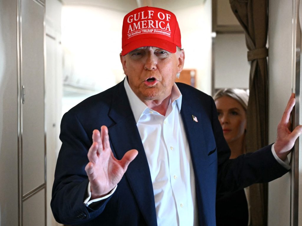 Can Trump strip Musk and Mamdani of their US citizenship?