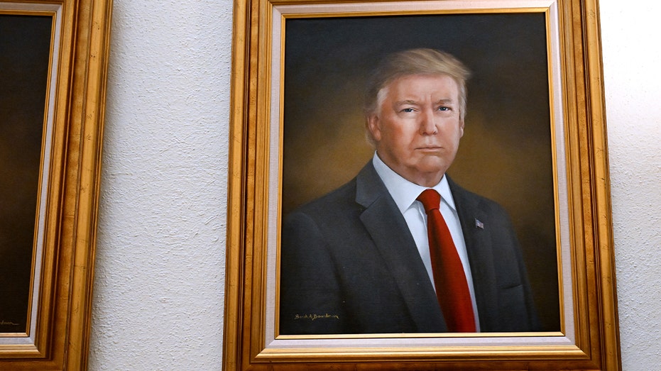 Colorado Capitol replaces ‘distorted’ Trump portrait following monthslong backlash Colorado Capitol replaces ‘distorted’ Trump portrait following monthslong backlash